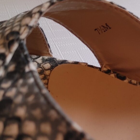 Victoria's Secret Snake Skin Wedges 7.5 Beach Wedding Shoes - Picture 3 of 5